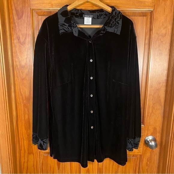 Vikki Vi Tops - Vikki Vi Velvet Button Down Blouse with Contrasting Floral Trim Like New